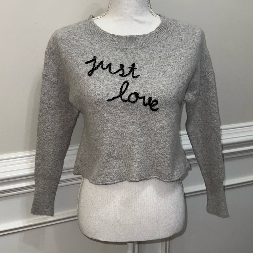 Blank Paige Gray Just Love Embroidered Crop Cashmere Wool Blend Sweater sz M - Picture 2 of 8